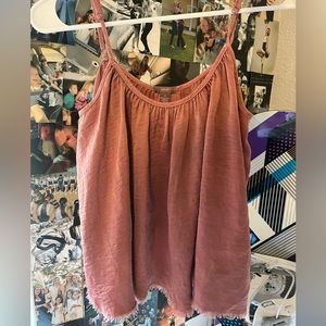 Flowwy spaghetti strap cropped tank ! 🥰
